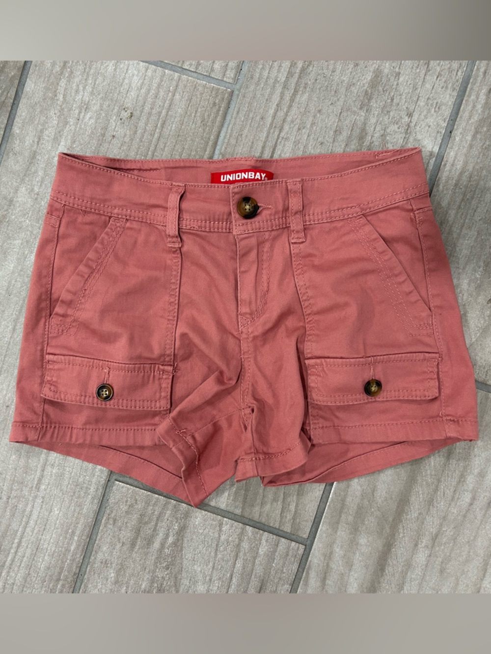 UNIONBAY Women's Rose Cargo Pocket Shorts